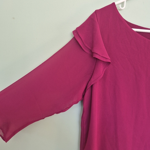 Banana Republic Women's Romantic Feminine Fuchsia Ruffle-Sleeve Blouse Size M - Picture 3 of 5